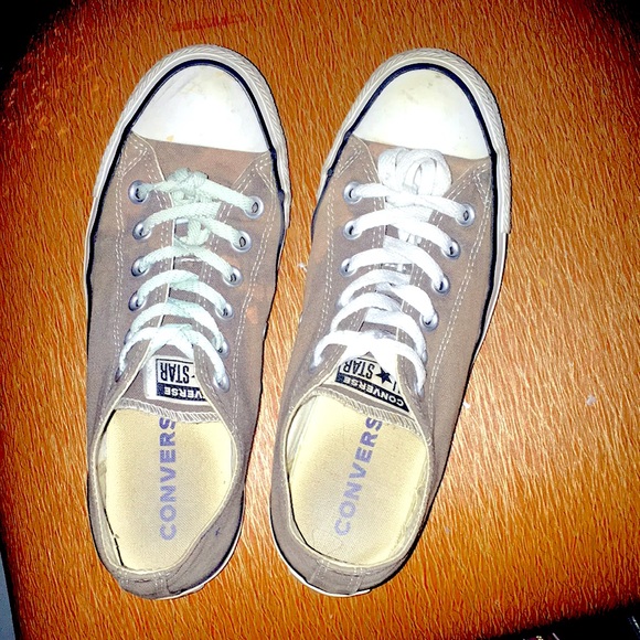 Converse - Picture 1 of 1